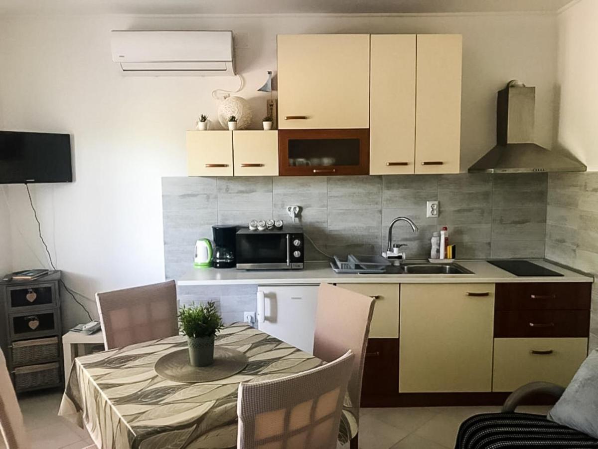 Sea Star Ivana Apartment