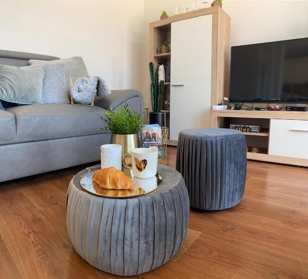 Sea Star Ivana Apartment *
